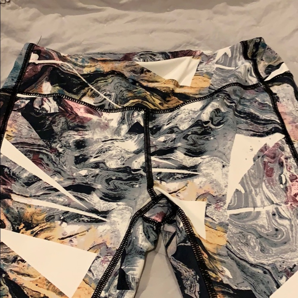 Workout Capri’s - Picture 2 of 4